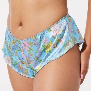 Savage x Fenty | Mod Poppy Silk Tap Short | Small | NEW w Tags